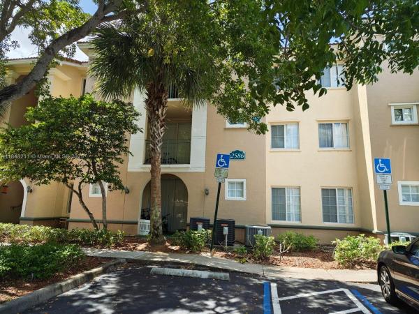 AVENTINE AT MIRAMAR CONDO