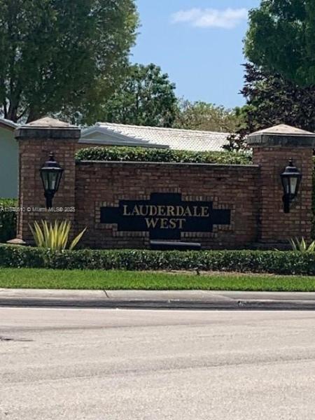 Lauderdale West