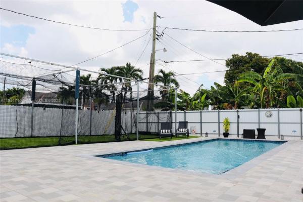 7 53 41 HIALEAH 17TH ADDN