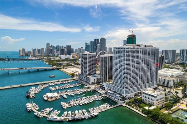 The Grand at Venetia