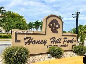 Honey Hill Park Townhouse - фото