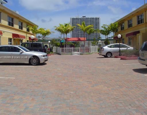 NORTH TREASURE TOWNHOMES - фото