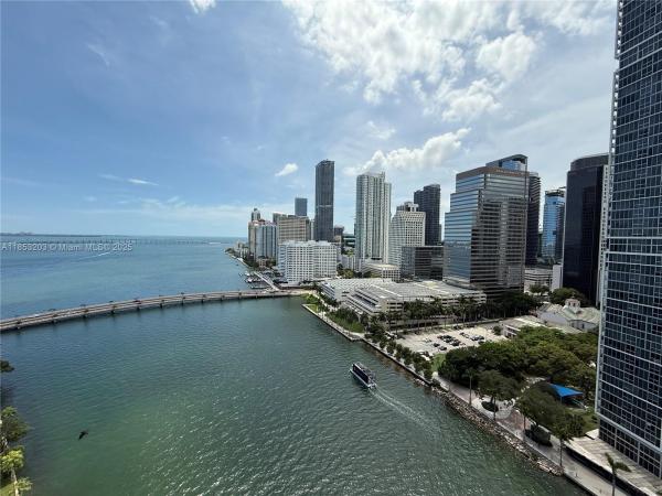 COURTS BRICKELL KEY CONDO