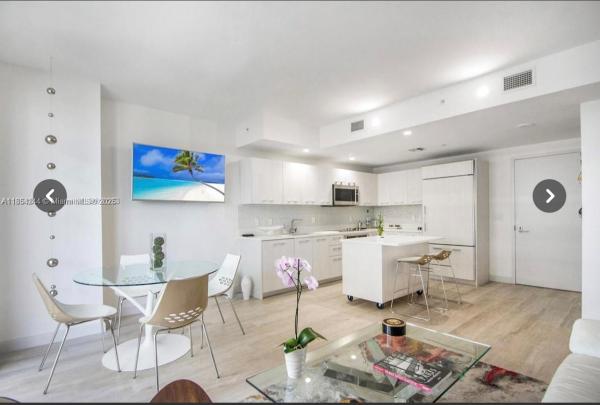 55 SW 9TH ST #3802, MIAMI, FL 33130