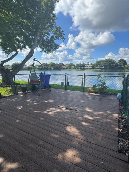 PEMBROKE POINTE SECTION T