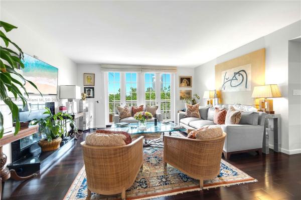 ARMITAGE PLACE NO 1A COND