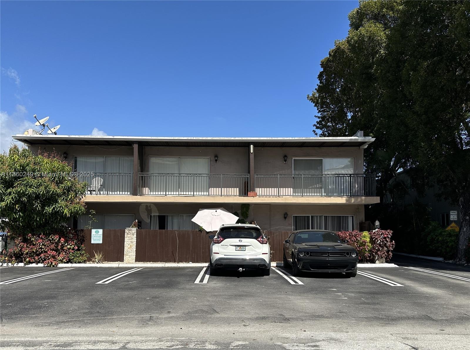 Harbor Village Apartments - фото