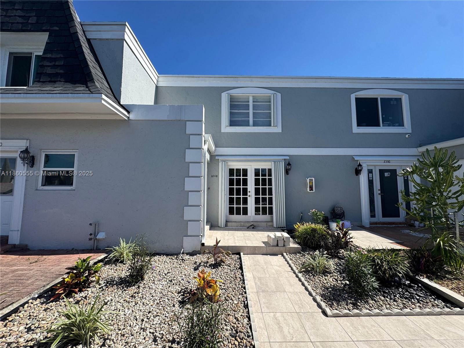 VENETIAN PARK I - фото