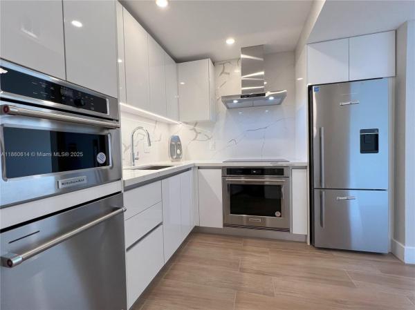 MIDDLE RIVER TOWER CONDO