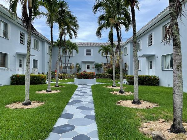 El Capri Condominium