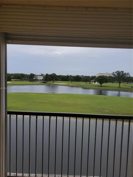 Rolling Hills Golf and Te