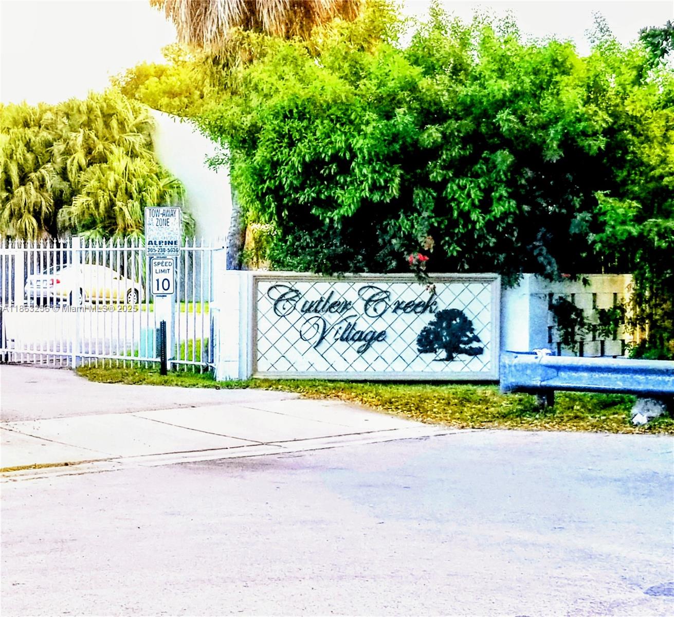 CUTLER CREEK VILLAGE COND - фото