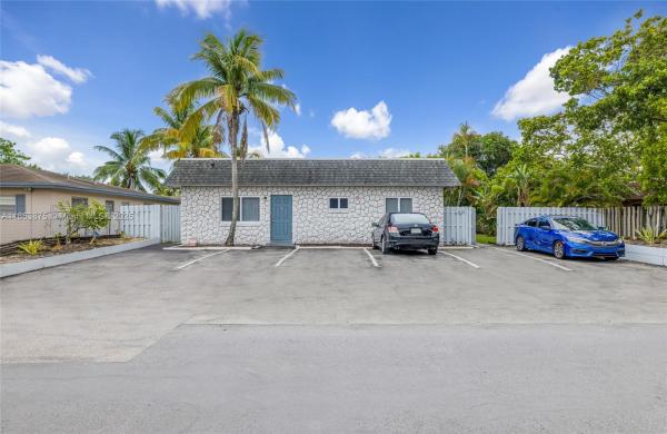 FT LAUDERDALE ESTATES