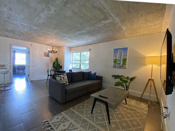 HIBISCUS SOUTH CONDO