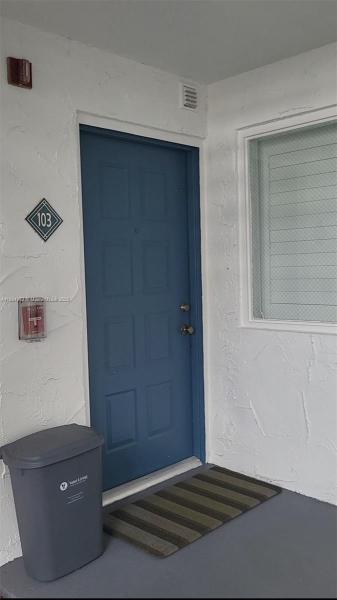 VALENCIA AT DORAL CONDO N