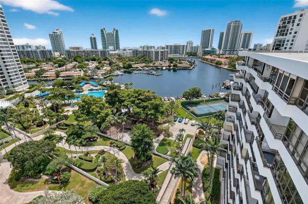 500 THREE ISLANDS BLVD #1001, HALLANDALE BEACH, FL 33009