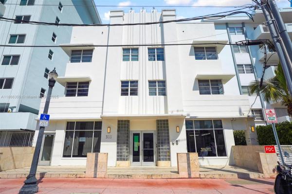 OCEAN WALK ON SOUTH BEACH