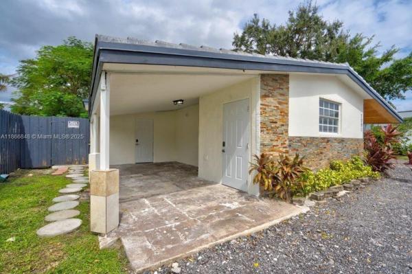 HERITAGE HOMES FIRST ADD