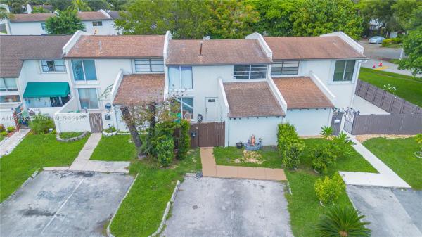 Snapper Creek Townhomes