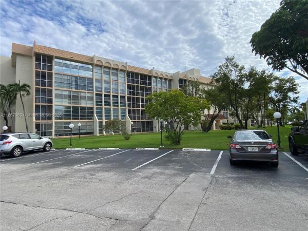 DESOTO PARK CONDO BLDG 5