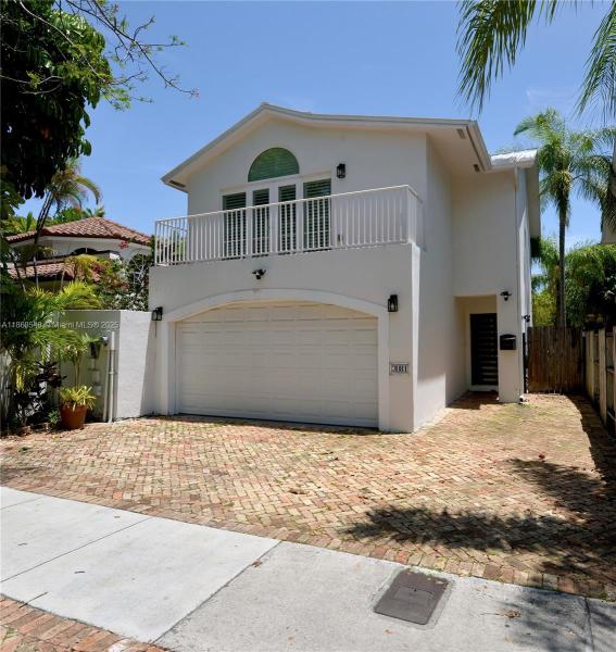 SHIPPING MATILDA CONDO