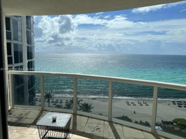 17201 COLLINS AVE #1405, SUNNY ISLES BEACH, FL 33160