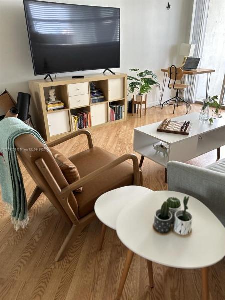 LA RIVE GAUCHE CONDO