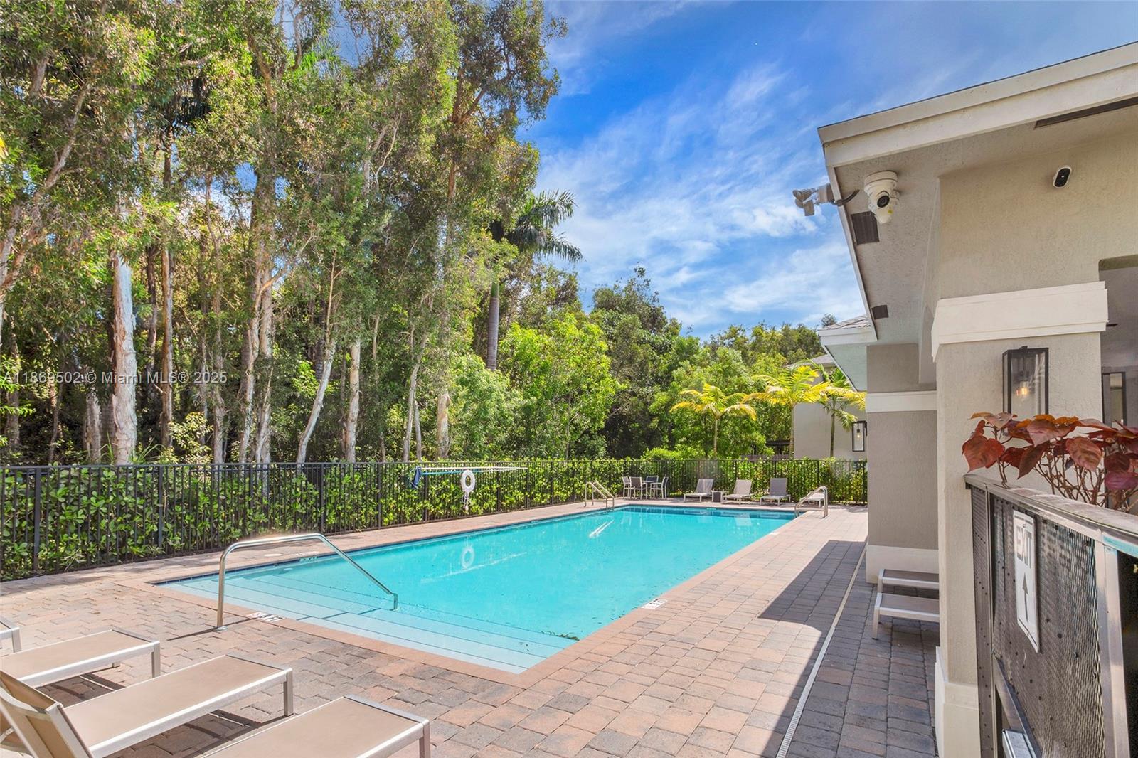 WALDEN PLACE - фото