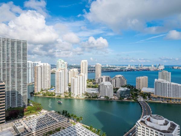 950 BRICKELL BAY DR #4104, MIAMI, FL 33131