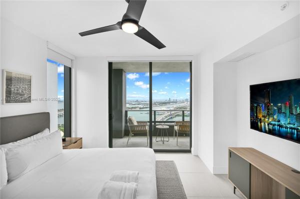 Natiivo / Gale Residences