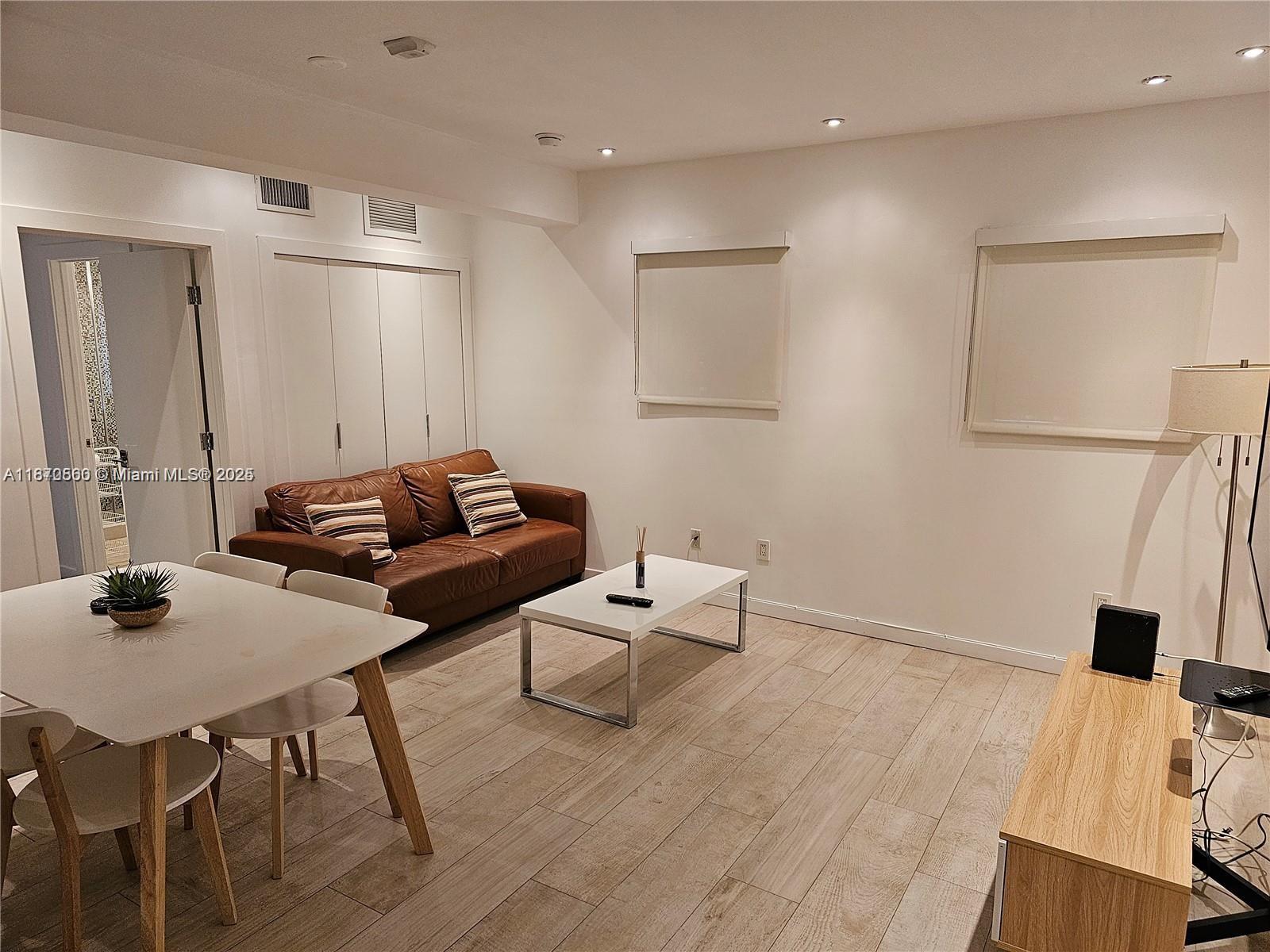 LINCOLN SUB - фото