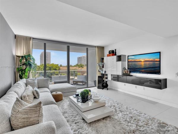 2950 NE 188TH ST #312, AVENTURA, FL 33180