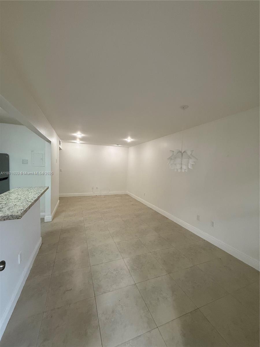 SUNSET POINT CONDO - фото