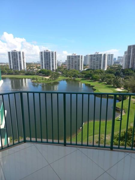 TURNBERRY VLG NO TOWER CO