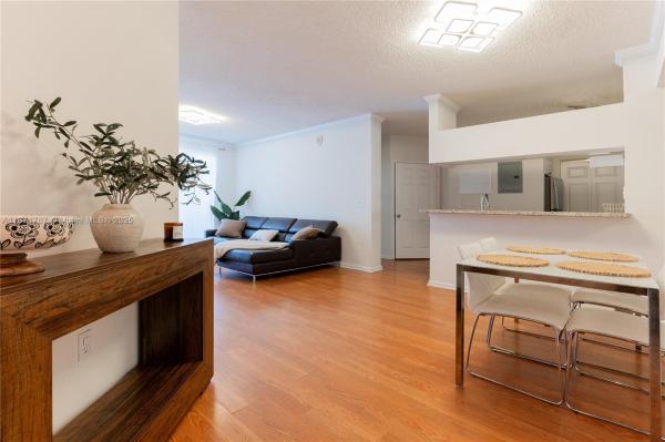 17100 N BAY RD #PH1912, SUNNY ISLES BEACH, FL 33160