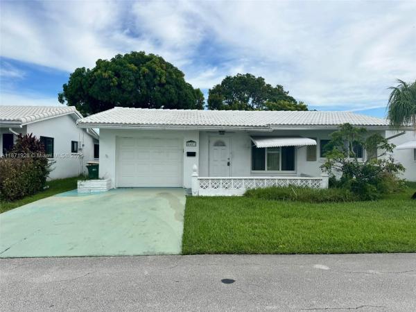 MAINLANDS OF TAMARAC LAKE