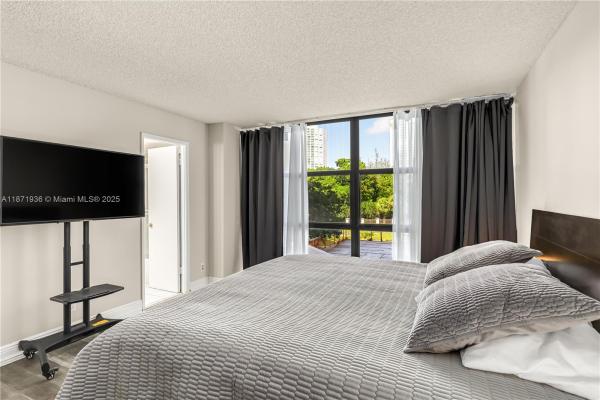 TOWER AT BISCAYNE COVE CO