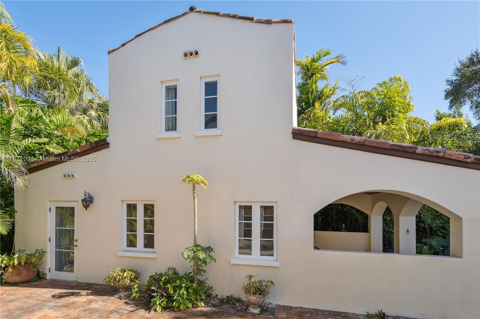 CORAL GAB SEC D REV PL - фото