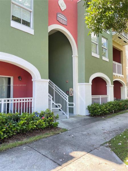 PROMENADE SHORES AT DORAL