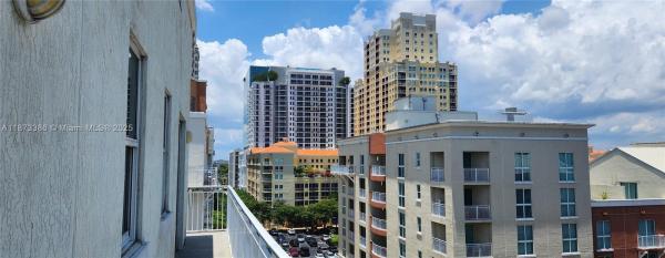 DOWNTOWN DADELAND CONDO N