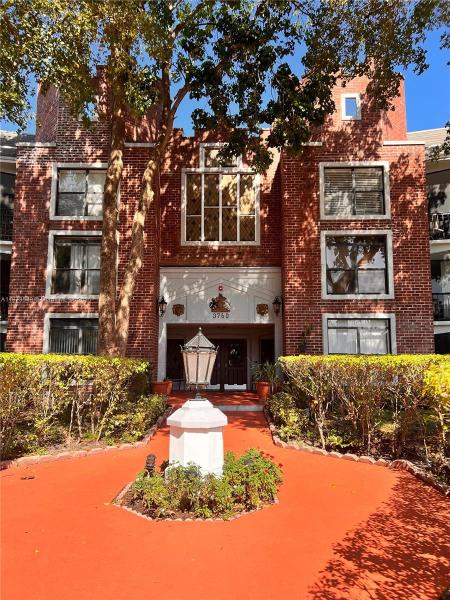 INTERNATIONAL VILLAGE