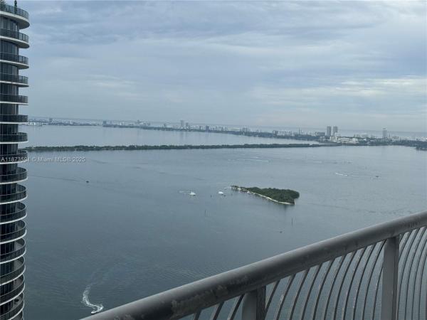 1750 N BAYSHORE DR #5207, MIAMI, FL 33132