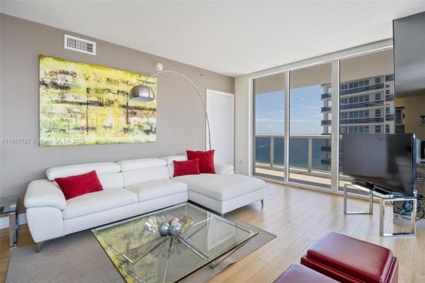 1830 S OCEAN DR #3906, HALLANDALE BEACH, FL 33009