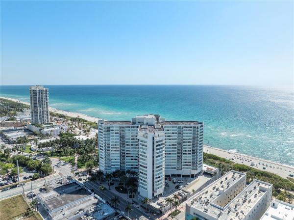 BURLEIGH HOUSE CONDO