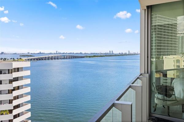 BISCAYNE BEACH CONDO