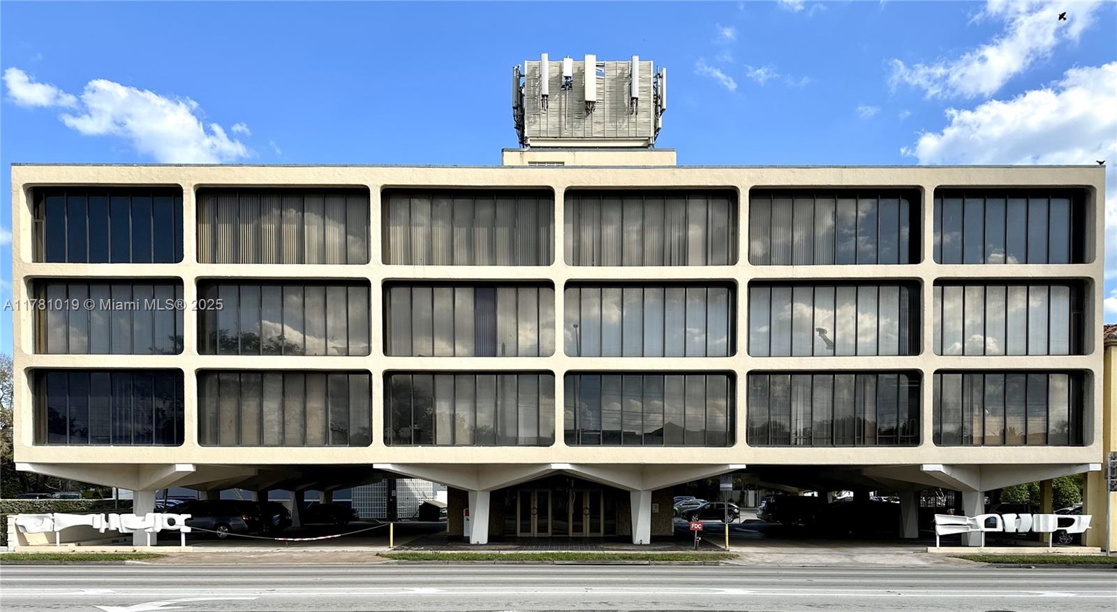 Multi Family - фото