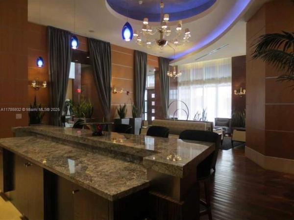 253 NE 2ND ST #324, MIAMI, FL 33132