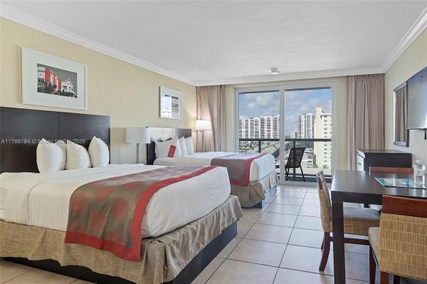 19201 COLLINS AVE #1034, SUNNY ISLES BEACH, FL 33160