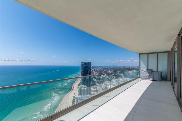 18975 COLLINS AVE #LPH-5403, SUNNY ISLES BEACH, FL 33160