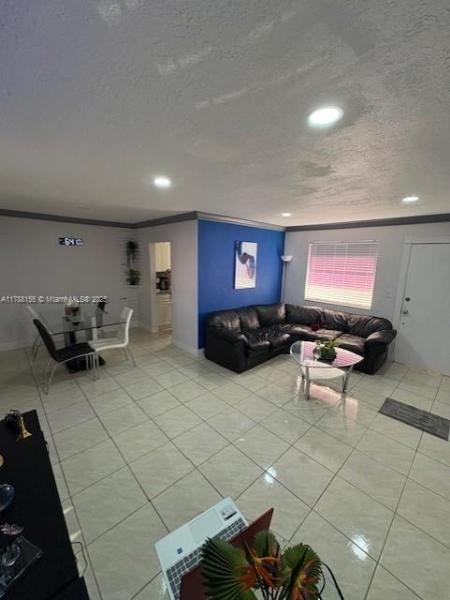 TROPICAL MANOR CONDO